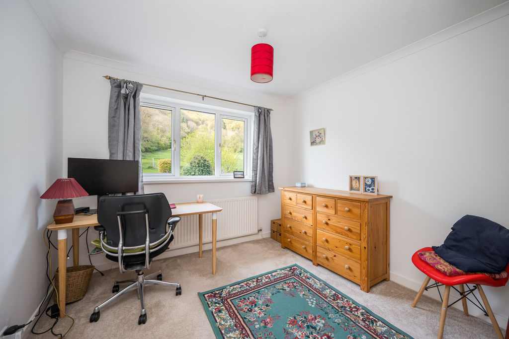 Bedroom- click for photo gallery